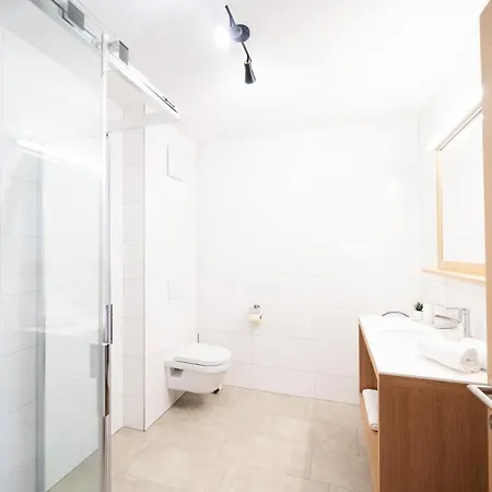 Apartamento Berg Aparts Faschina - 01 *